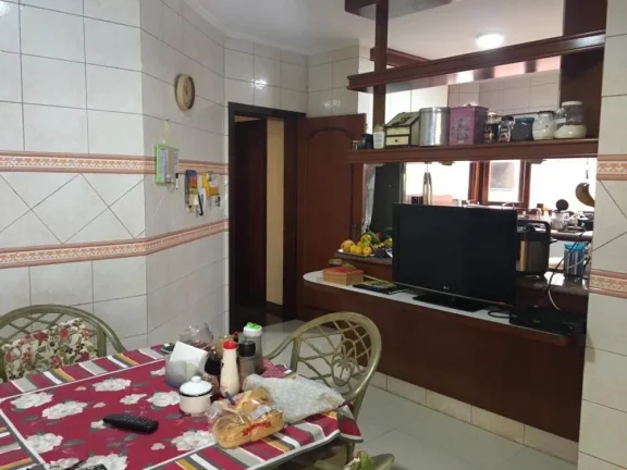 Imagem Casa no Res. Alpha 11 - 408m²