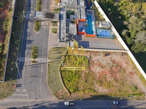 Imagem Terreno Condomínio Clube 250m2, Diferenciado, Parte Alta, Rua sem saída.