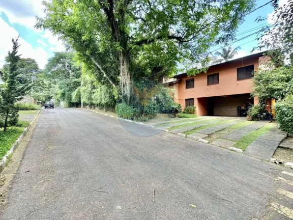 Imagem Casa em Condomínio a Venda no bairro Granja Viana - Carapicuíba, SP