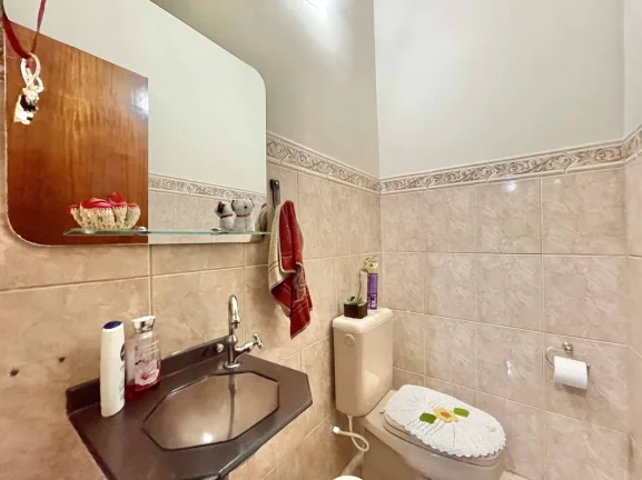 Imagem Cond Chácar dos Lagos - Térrea 3 suítes, anexo gourmet, piscina e pomar!