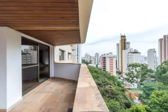 Imagem Apartamento 370M², 4Q, 3 Suítes, 5 Banheiros, 4 Vagas, Lareira, Piscina Coberta, Sauna Seca e Úmida, Salão de Festas, Depósito, Dep. Compl. de Serviço