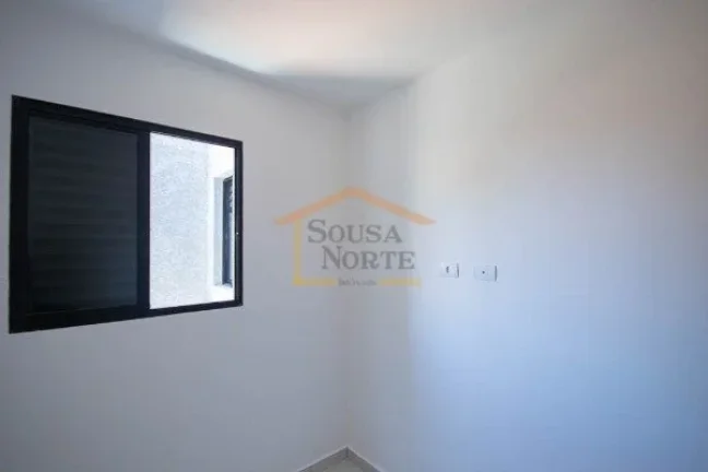 Imagem Apartamento com 44m², dispõe de 2 dormitórios, 1 banheiro, sala dois ambientes, cozinha com gabin...