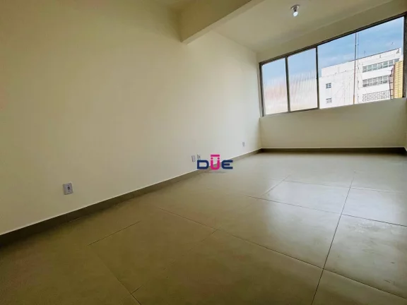 Imagem Apartamento Reformado em Andar Alto – 1 Dormitório com Cozinha Americana