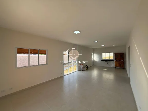 Imagem Casa à Venda na Região da Pedra Vermelha – Divisa de Mairiporã com Atibaia