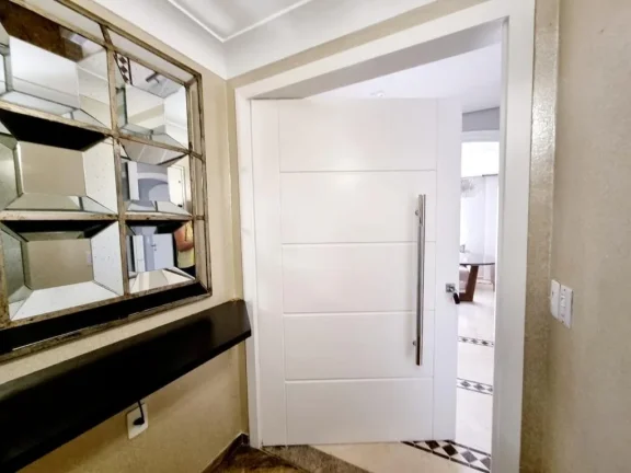 Imagem Cobertura Residencial à Venda
Localizado no belo bairro de Bela Aliança, em São Paulo, apresentam...