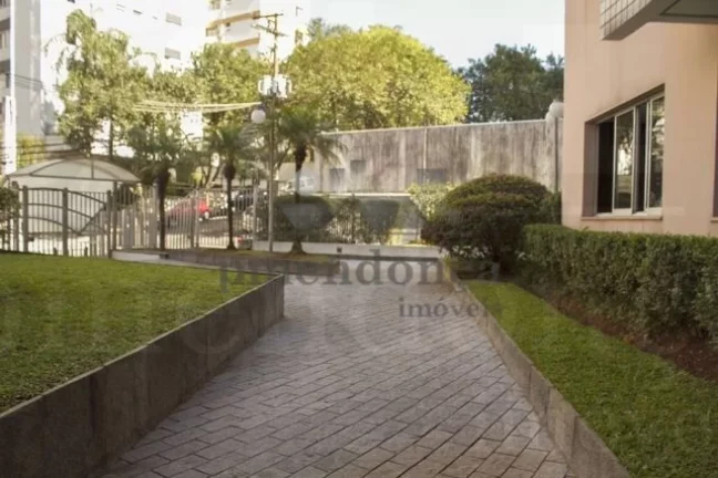 Imagem Apartamento em Pinheiros com 3 quartos, sendo 2 suítes e 2 vagas, 93m²