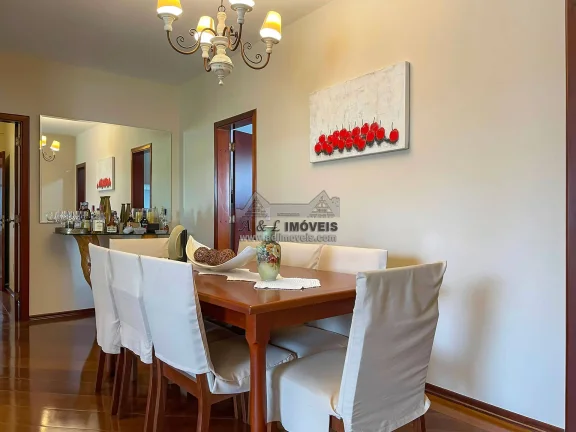 Imagem Apartamento Campos Jordão 4 Dorm, Lareira, SPA, 400m Capivari
