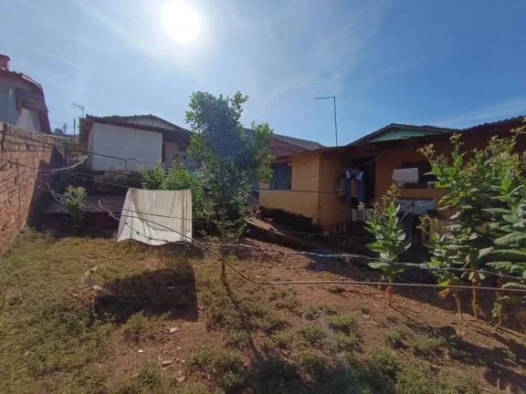 Imagem Casa 2/4 Com Barracoes No Setor Jardim Progresso Em Goiania , Oportunidade