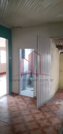 Imagem Ótima Oportunidade! Imóvel com 2 Casas à Venda ? Localização Privilegiada