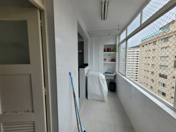 Imagem PITANGUEIRAS - FRENTE AO MAR C/ LINDA VISTA, REFORMADO, MARAVILHOSO APTO C/ 2 SUÍTES + DEP. DE EMPREGADA, GARAGEM EM PARQUEAMENTO.
