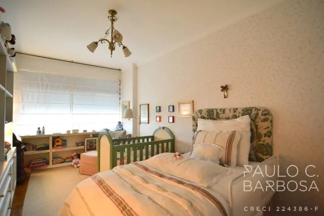 Imagem Santa Cecilia Venda - 2 Dormitórios (1 Suíte) - 2 Vagas - 210m²