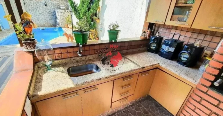 Imagem Sobrado com Piscina à Venda no Bairro Independência – Espaço, Lazer e Conforto para Sua Família!
