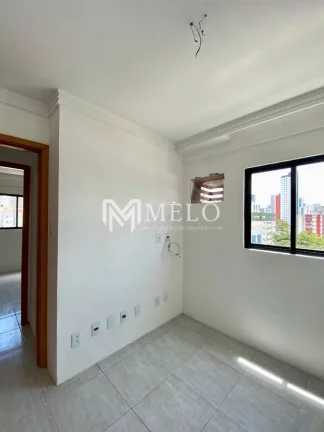 Imagem Oportunidade em BOA VIAGEM:68m², 03qts, 01suite, 01vaga...