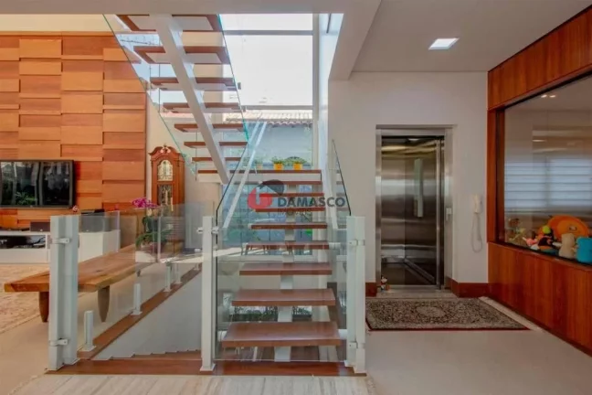 Imagem Sobrado à venda 4 Quartos, 4 Suites, 6 Vagas, 550M², Jardim São Caetano, São Caetano do Sul - SP