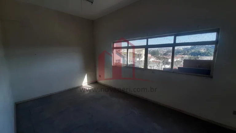 Imagem Salão Comercial de 660m² à venda na Vila Martinho, Franco da Rocha-SP: Oportunidade Imperdível!
