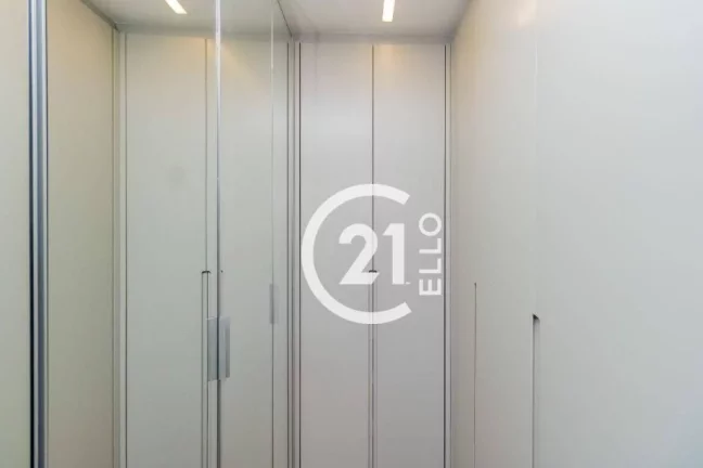 Imagem Casa triplex condomínio Itaim
