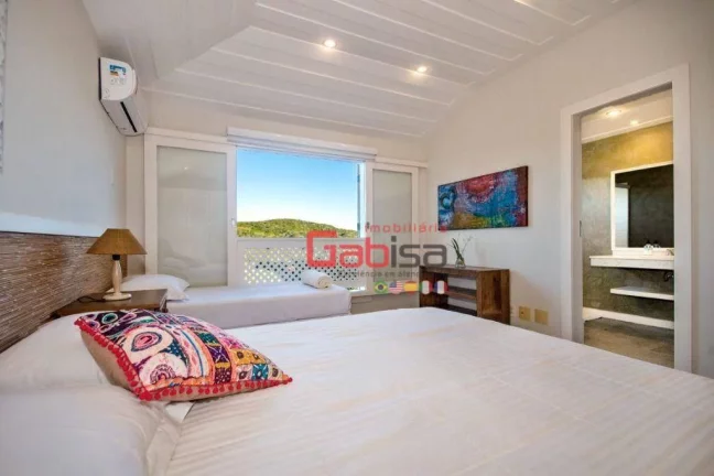Imagem Casa com 6 dormitórios à venda, 580 m² por R$ 6.900.000,00 - Ferradura - Armação dos Búzios/RJ