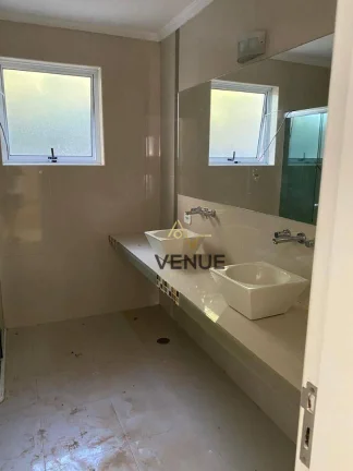 Imagem Casa à venda, 600 m² por R$ 3.386.000,00 - Centro - Arujá/SP