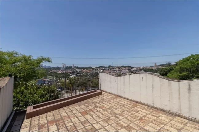 Imagem Casa a venda no Jardim Mutinga, com piscina, excelente para renda extra.