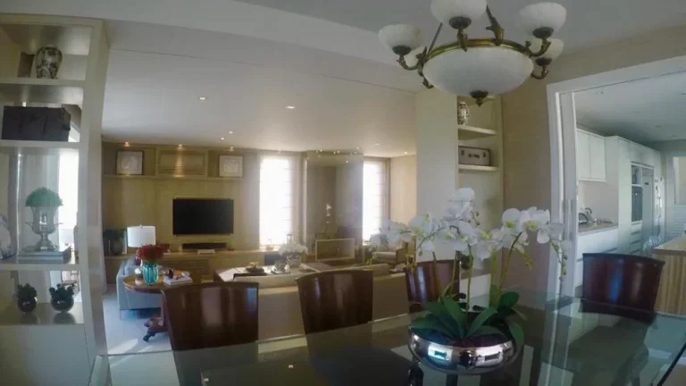 Imagem Casa no Res. Gênesis I - 400m²