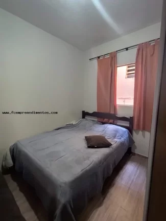 Imagem Casa para Venda em Limeira, Jardim da Graminha, 3 dormitórios, 1 banheiro, 2 vagas