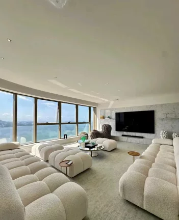 Imagem Apartamento quadra mar com 5 dormitórios sendo 4 suítes e 3 vagas de garagem em Balneário Camboriú