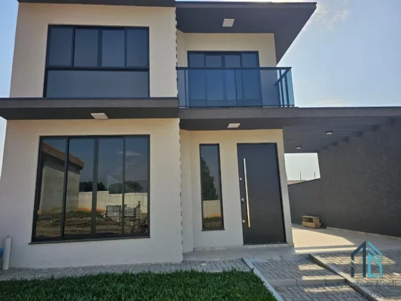 Foto do imóvel: Sobrado em condomínio, amplo terreno, 03 quartos c/suíte, no Guabirotuba em Colombo -PR