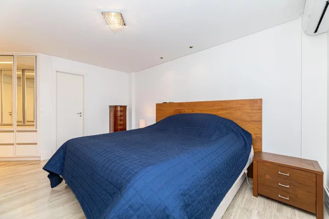Imagem APARTAMENTO 3 QUARTOS NO BATEL 180,31m²