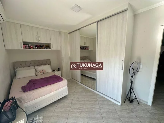 Imagem Sobrado com 3 quartos ( 1 suite ) à venda, 243 m² por R$ 1.000. - Jardim Adriana - Guarulhos/SP