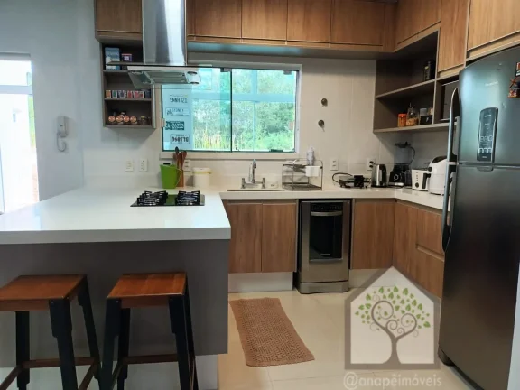 Imagem Casa de alto padrão em Condomínio Fechado