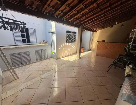 Imagem Casa a Venda no bairro Presidente Dutra - Ribeirão Preto, SP