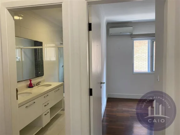 Imagem Casa 322m² com 3 dormitórios para alugar por R$ 15.700,00 - Alphaville/SP