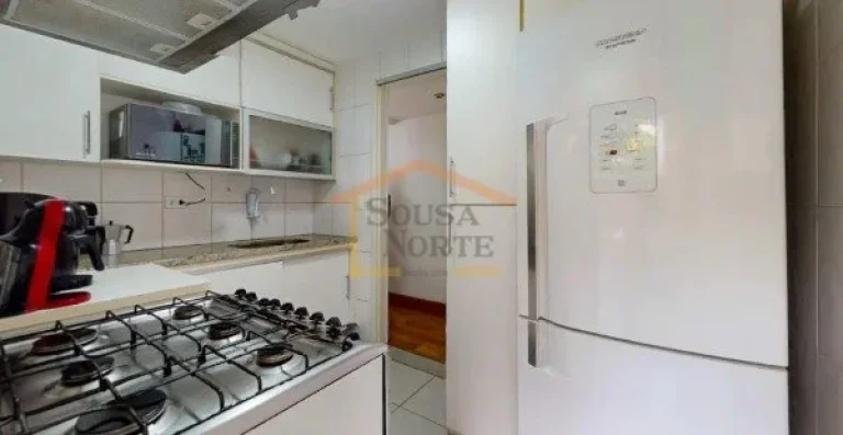 Imagem Apartamento à venda. Conta com 3 dormitórios, sendo 1 suite, 2 banheiros, ambientes amplos, bem il...