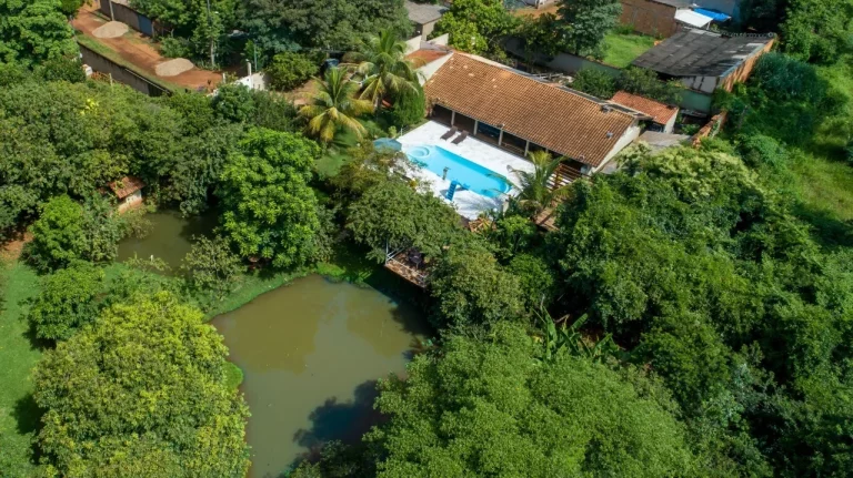 Imagem Rancho Acesso ao rio ( pé na água)magnifico