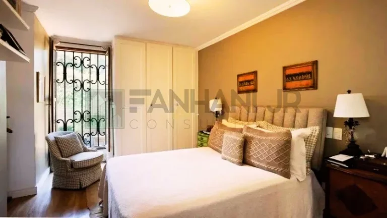 Imagem Deslumbrante casa à venda em São Paulo-SP, no Jardim Guedala: 3 quartos, 3 suítes, 4 salas, 5 banheiros, 4 vagas de garagem, 365m².