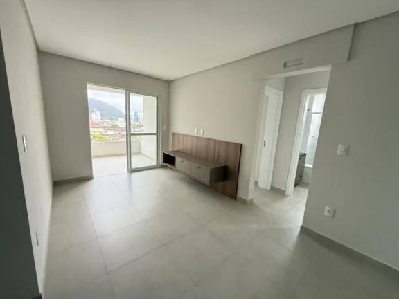 Imagem Apartamento 03 quartos, sendo 01 suíte novo e pronto para morar, na Praia de Gravatáa em Navegantes SC. Adriano Carpes Imóveis Vende