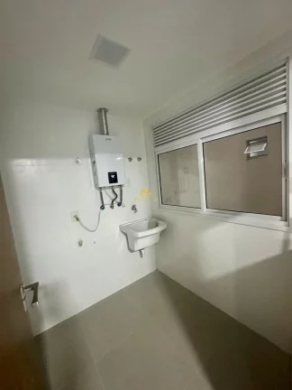 Imagem Apresentamos um imóvel de alto padrão com 4 suítes, 3 vagas de garagem e lazer completo na cobert...