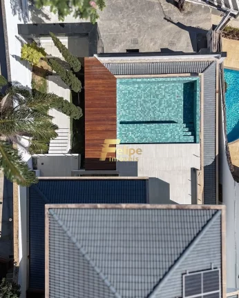Imagem CASA DE LUXO COM VISTA DESLUMBRATE PARA O MAR.