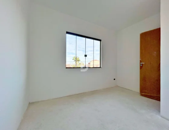 Imagem Sobrado com 3 quartos 1 suíte a venda em Araucaria - Perto do Centro
