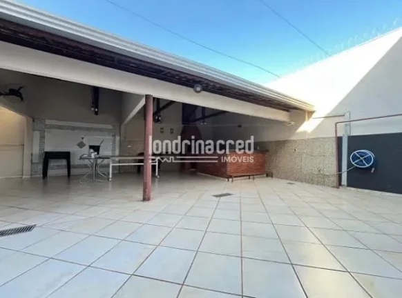 Imagem Amplo sobrado com 5 quartos, 2 suítes e área gourmet no Bairro Aeroporto – terreno 390 m² e 330 m² de construção