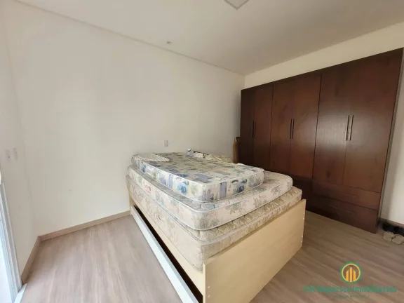 Imagem Casa moderna com 3 suítes, piscina, planejados na casa toda, em condomínio