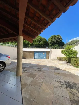 Imagem Casa à venda com 4 dormitórios (três suítes) R$ 1.600.000 - BOM PARA CLINICAS . Jóquei - Teresina/PI