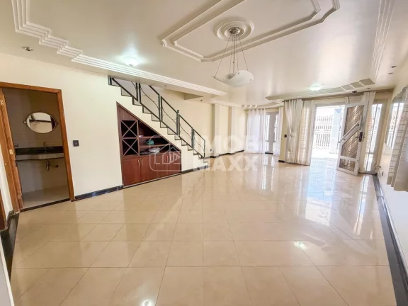 Imagem Casa para Alugar no Núcleo Bandeirante, 5 Quartos, 3 Suítes, 378m²
