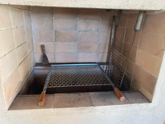 Imagem Casa para Venda em Itanhaém, Jardim Regina, 2 dormitórios, 1 suíte, 2 banheiros, 2 vagas