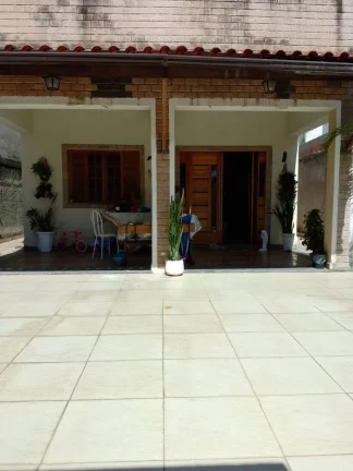 Imagem VENDO ÓTIMA CASA 156M² RUA LOURIVAL SAISSE BANGU - RJ