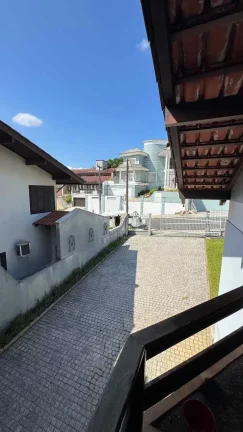 Imagem Casa alto padrão 1 suíte + 2 demi-suítes e 2 vagas de garagem - Saguaçu | Joinville/SC
