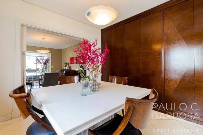Imagem Santa Cecília Venda - 3 Suítes - 3 Vagas - 303m²