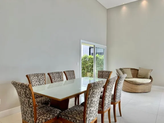 Imagem Casa em Condominio 4 Dormitórios - Bairro Arco Iris