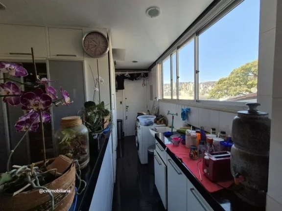 Imagem Descubra o conforto de viver em um espaçoso apartamento de 126m², localizado no charmoso bairro Co...