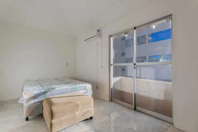 Imagem Apartamento com 4 dormitórios sendo 2 suítes e 2 vagas no Centro de Balneário Camboriú